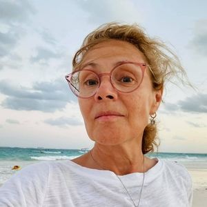 Meet your Posher, Angela